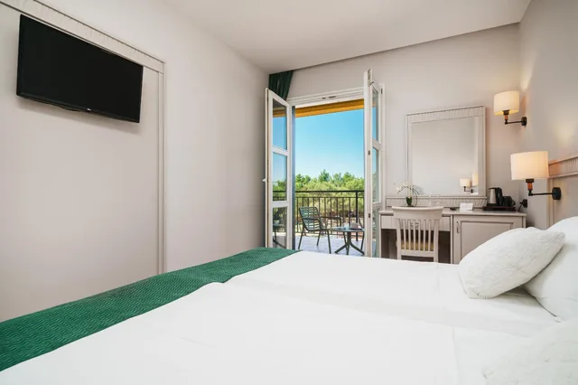 غرفة سوبيريور بسريرين منفصلين، Hotel Vrata Krke 1/1