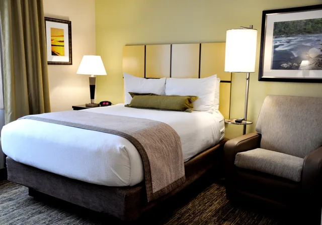 جناح استوديو بسرير كوين لذوي الإعاقة، Candlewood Suites Washington Dulles Sterling 2/4