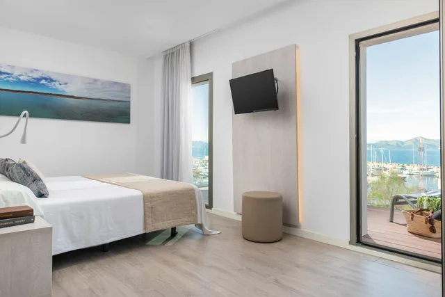 Superior, Single, Double Bed, Sea View, Llaut Boutique Hotel 1/3
