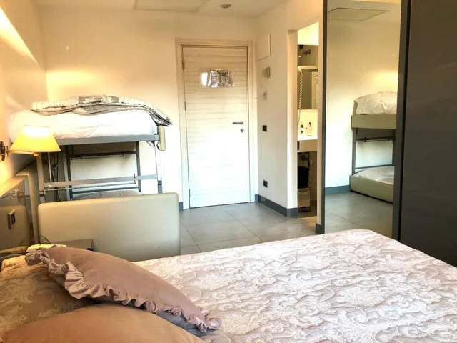 غرفة رباعية، Hotel Alfieri 8/10