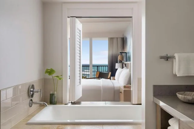 Club, Guest Room, King Bed, Ocean Front, Balcony, Club Lounge Access, Top Floor، The Ritz-Carlton O ahu, Turtle Bay 5/7