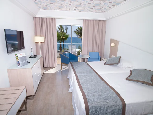 غرفة قياسية بسرير مزدوج بشرفة، Hotel RIU Gran Canaria 4/9