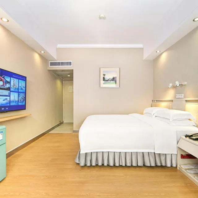 غرفة قياسية بسرير مزدوج، Guangdong Hotel Zhuhai Ex Guangdong Regency 1/4