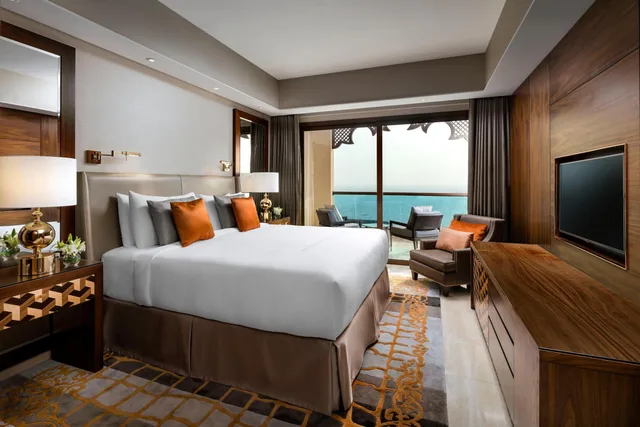 2 Bedrooms, Deluxe, Suite, King Bed, Fairmont Ajman 4/9