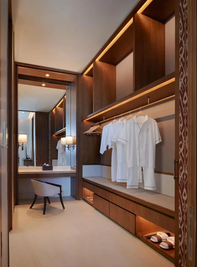 4 Bedrooms, Hilltop, Cliff, Suite, King Bed, Ocean View, Butler, Private Infinity Pool، V Villas Phuket - MGallery 8/9
