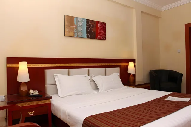 غرفة تنفيذية بسرير كينج، Hotel Rosebud 1/2