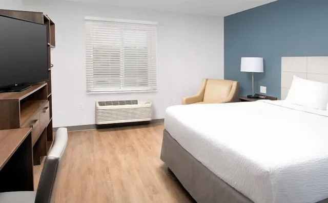 غرفة أساسية بسرير كوين، WoodSpring Suites Round Rock - Austin North 1/4