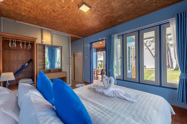 Beach, Bungalow, Queen Bed، Sea Far Resort 1/1