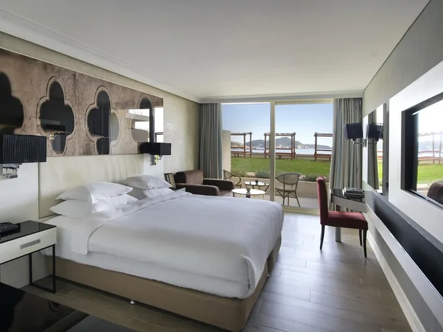 غرفة سوبيريور بسرير كينج بإطلالة على الحديقة، Rixos Premium Dubrovnik 2/9