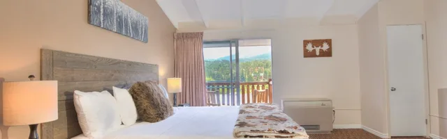 غرفة بسرير كينج بإطلالة على الجبل بشرفة، Alpine Trail Ridge Inn 3/6