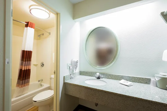 غرفة بسريرين مزدوجين، Red Roof Inn Boston - Southborough/Worcester 3/3