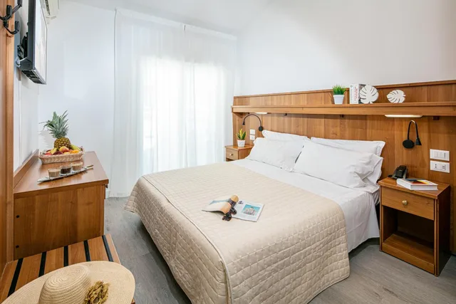 غرفة قياسية بسرير مزدوج أو سريرين منفصلين بشرفة، Hotel Pigalle 4/6