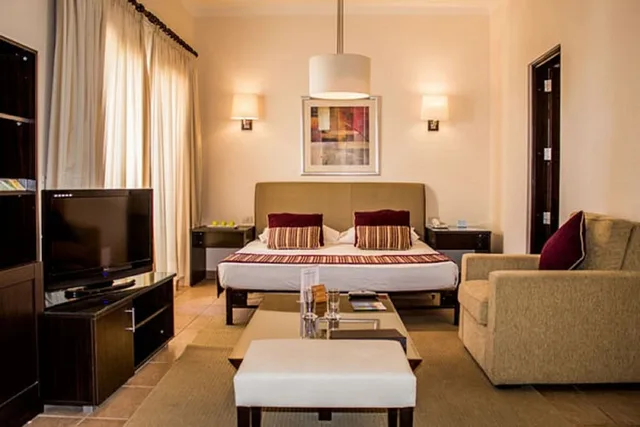 استوديو بسرير كوين، JAZ Neo Saraya Palms 4/6