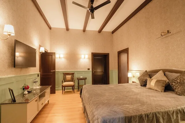 2 Bedrooms, Heritage, Cottage, 1 King and 1 Single Beds، Vikram Vintage 4/8
