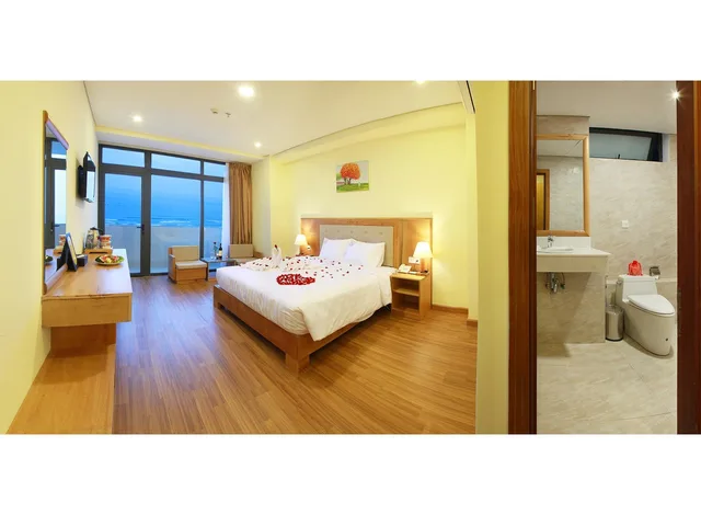جناح عائلي بسريرين كينج بإطلالة على البحر، Golden Sea 3 Hotel 1/1
