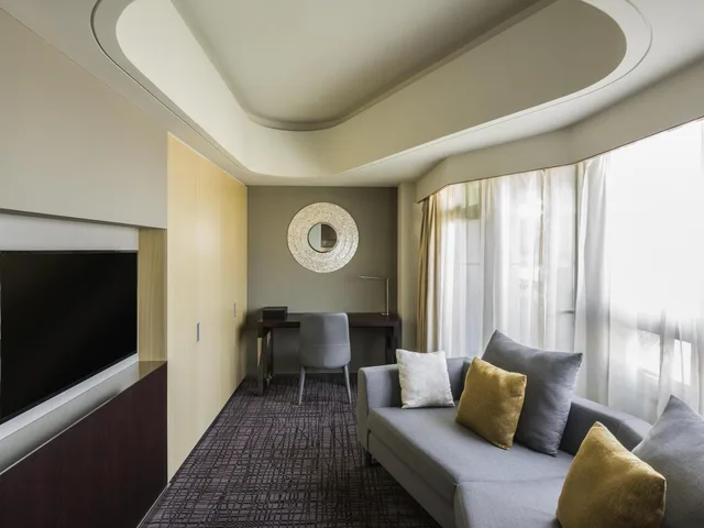 Junior Suite, Grand Mercure Shanghai Hongqiao 6/6