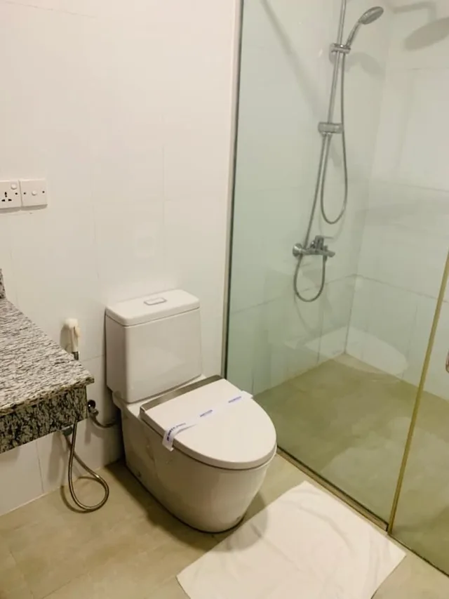 1 Bedroom, Standard, Triple, 1 King and 1 Single Beds, Courtyard View, Courtyard Area، Tea Bush Hotel 7/8