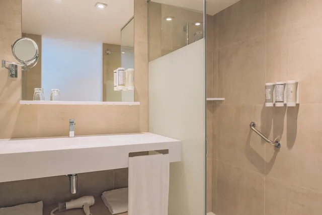 Room, Single, Double Bed, Sea View, Priority Location، Iberostar Waves Royal Andalus 5/5