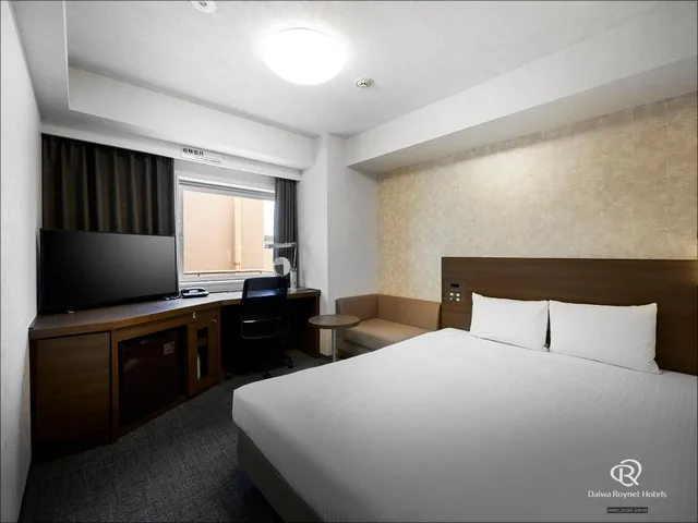 Moderate, Double Bed, Smoking، Daiwa Roynet Hotel Yokohama Kannai 1/2