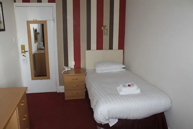 غرفة مفردة، Chatsworth House Hotel 3/4