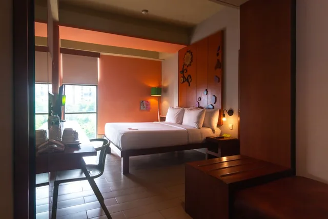 Warmth, Deluxe, Queen Bed, Maxonehotels At Sabang 3/6