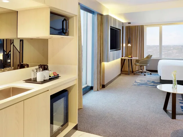 استوديو ديلوكس بسرير كينج، Novotel Suites Yogyakarta Malioboro 1/4