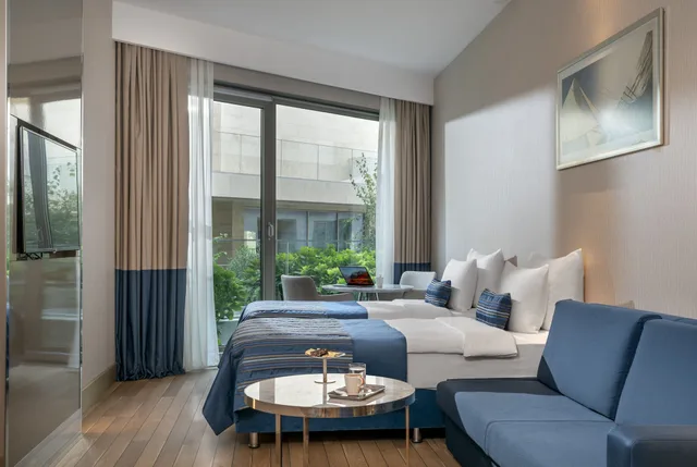 غرفة بريميوم بسرير كينج، Crowne Plaza Istanbul - Florya 8/10