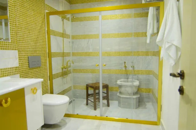 غرفة عائلية رباعية بسرير كوين وسريرين منفصلين بغرفة نوم واحدة، Cunda Rota Hotel 4/5