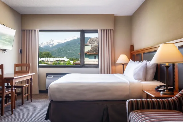 جناح استوديو بسرير كينج مع أريكة، The Blackcomb Lodge 2/4
