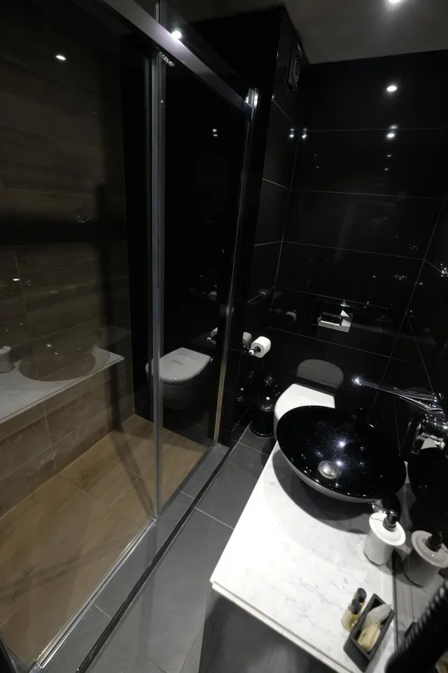 غرفة سوبيريور بسرير مزدوج بشرفة بإطلالة جزئية على البحر، Nordstern Hotel Galata 5/5