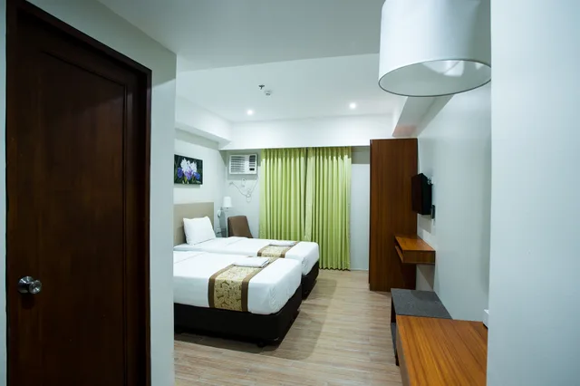 Deluxe, Twin Beds, Fleur De Liz Tagbilaran 4/9