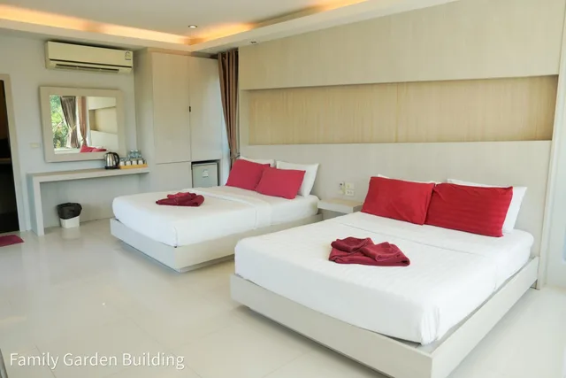 غرفة عائلية بشرفة، Silver Sand Samed Hotel & Resort 1/6