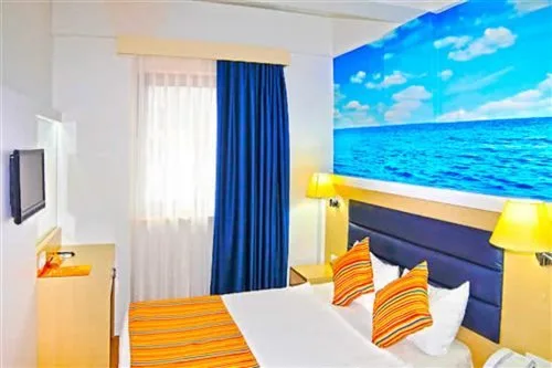Economy, Double or Twin Bed, Club Aqua Plaza Hotel 1/1