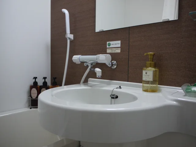 غرفة بسرير كوين للمدخنين، Hotel Route Inn Grand Muroran 2/2