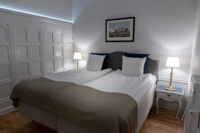 Room, Double Bed, No Window، Crystal Plaza Hotel 5/6
