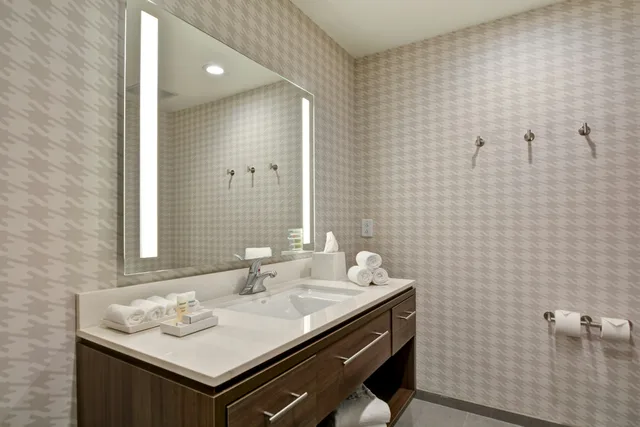 Studio, Suite, King Bed, Home2 Suites By Hilton Charleston West Ashley 5/5