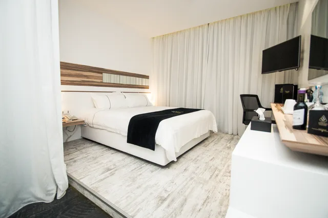 Classic, Single, Inland View, Balcony، The Ciao Stelio Deluxe Hotel - Adults Only 1/2