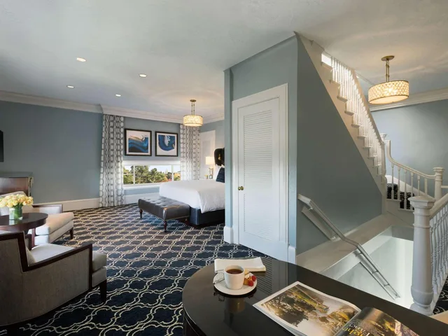 Tower, Suite, King Bed، Claremont Resort & Club 5/5