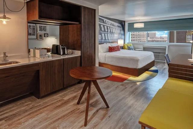غرفة بريميوم بسرير كينج، Hotel Indigo Memphis Downtown 6/8