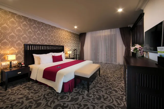 جناح ملكي بإطلالة على الجبل، Swiss-Belresort Tuyen Lam Dalat 2/10