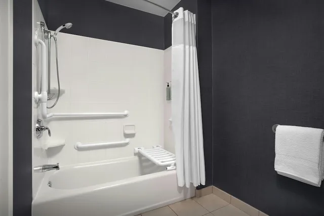 استوديو بسرير كينج مع أريكة، RESIDENCE INN BY MARRIOTT PORTLAND DOWNTOWN WATERFRONT 9/9