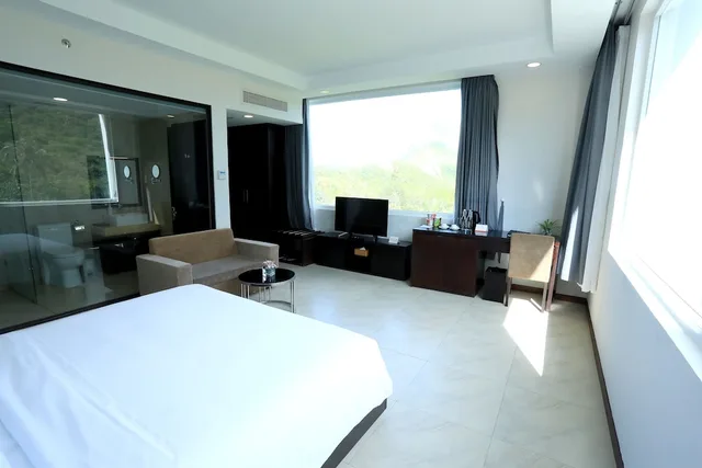 غرفة بريميير ديلوكس بسرير كينج بإطلالة على الجبل، Orson Hotel and Resort Con Dao 3/4