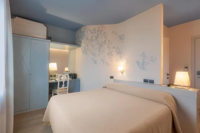 غرفة سوبيريور بسرير مزدوج أو سريرين منفصلين، Titano Suites 4/10