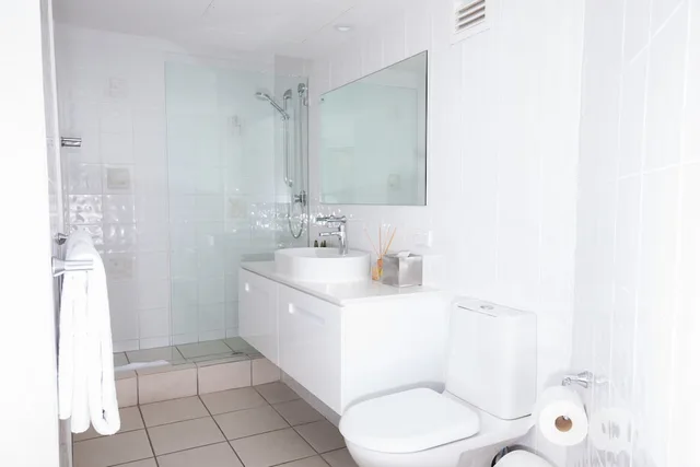 1 Bedroom, Sofa, 71 Hastings Street 2/2