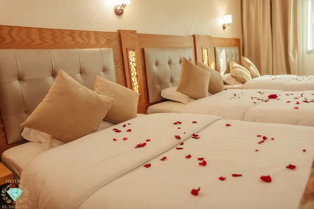 غرفة ديلوكس بسرير كوين، Hotel Al Yacouta 4/4