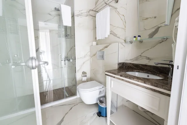 Suite, 1 Double and 1 Single Bed, Villa Sweet Hotel 3/4