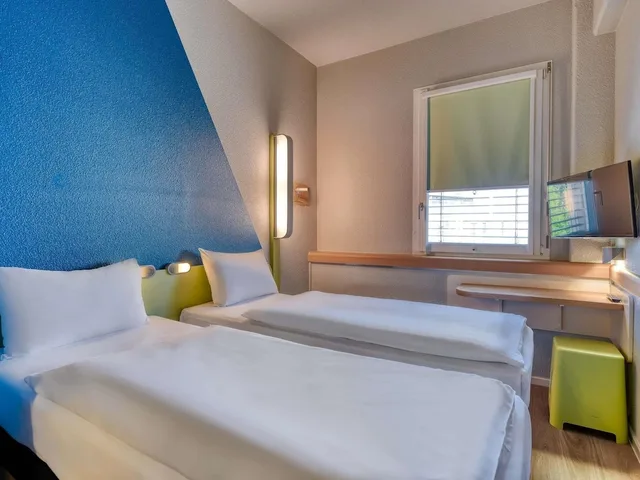Standard, Twin Beds, Ibis Budget Luzern City 1/10
