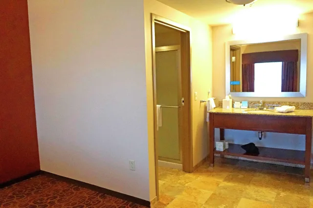 استوديو بسرير كينج مع أريكة لذوي الإعاقة، Hampton Inn Waynesburg 5/5