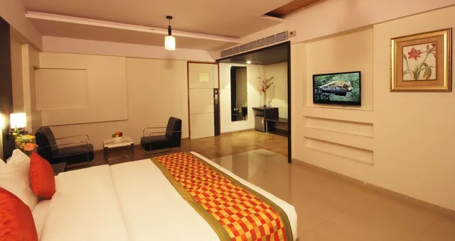 غرفة ديلوكس بسرير كينج، Keys Hotel Nestor 1/6