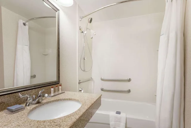 Room, 2 Double Beds, Knights Inn Columbia 1/1